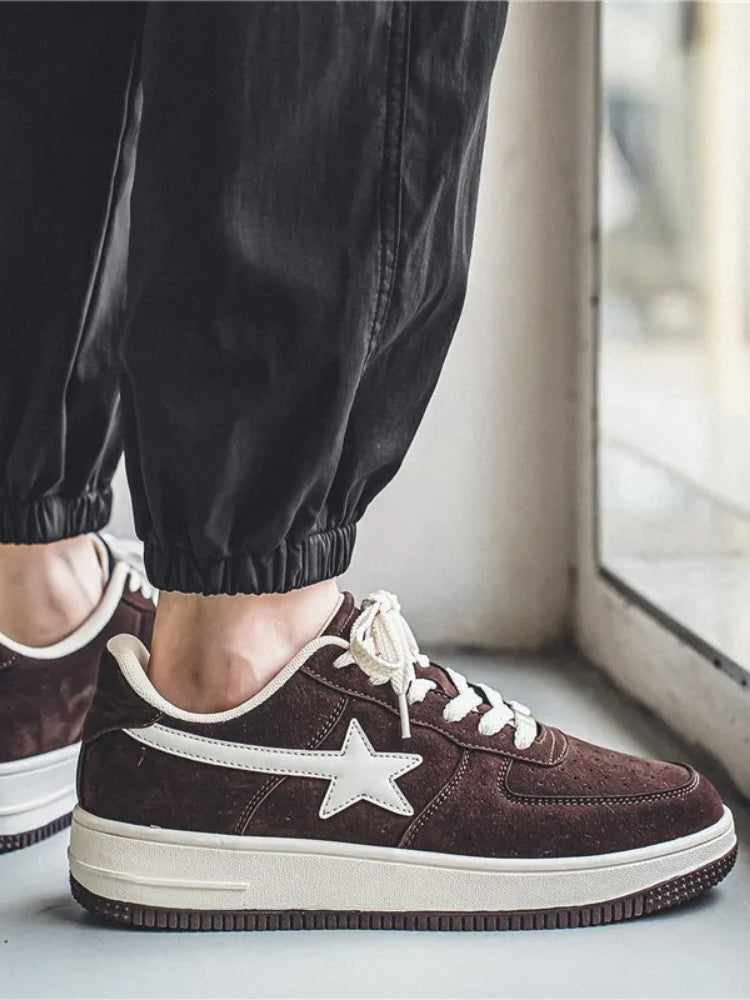 SUEDE STAR SNEAKERS IN BROWN WITH WHITE STAR ACCENTS
