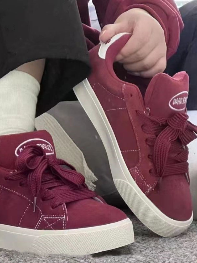 SUPER DRAG SNEAKERS BLACK SUEDE WITH WHITE LACES