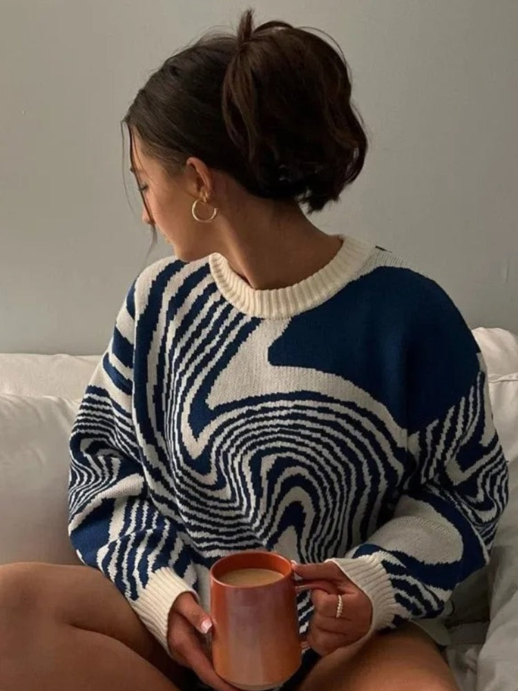 SWIRL PATTERN SWEATER WITH SIZE CHART INTEGRATION