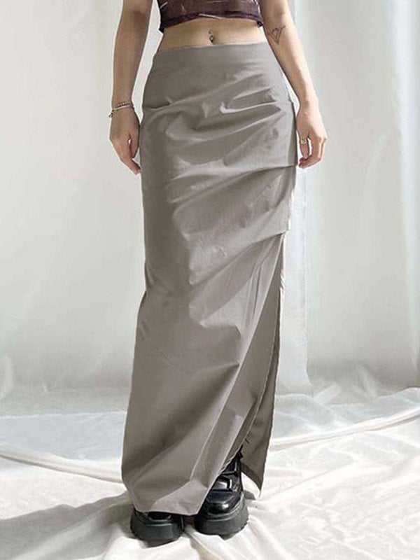 TAUPE MAXI SKIRT WITH SIDE SLIT DETAILS FOR A FLATTERING Y2K LOOK