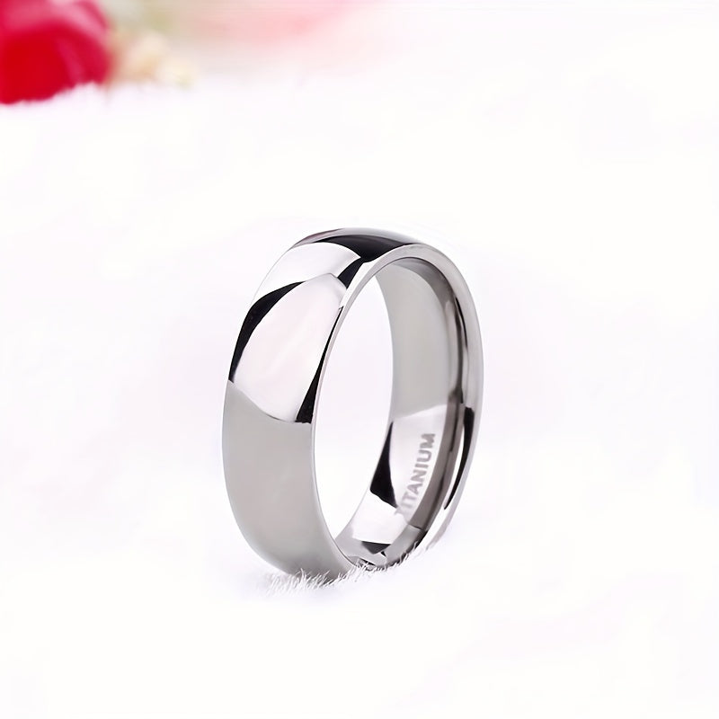 TITANIUM RING WITH POLISHED FINISH AND 18K GOLD PLATED ACCENTS