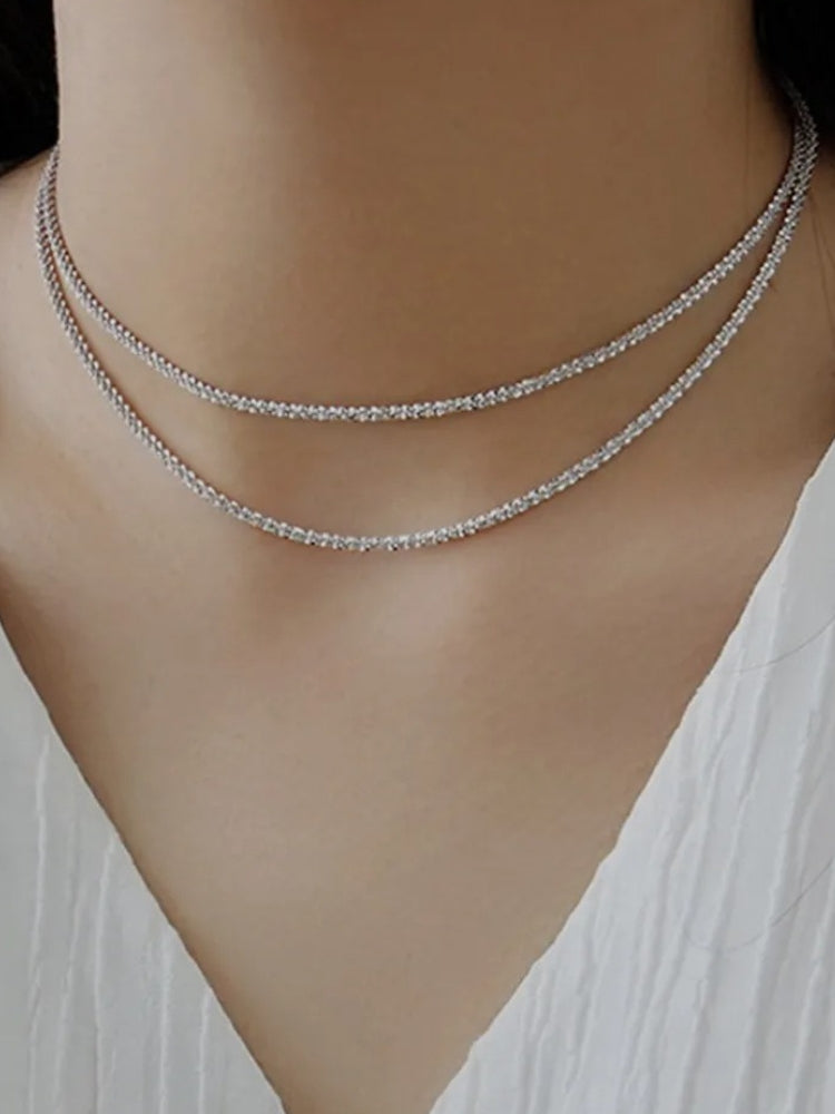 TWISTED CHAIN NECKLACE - REFINED SHORT MODERN ACCESSORY