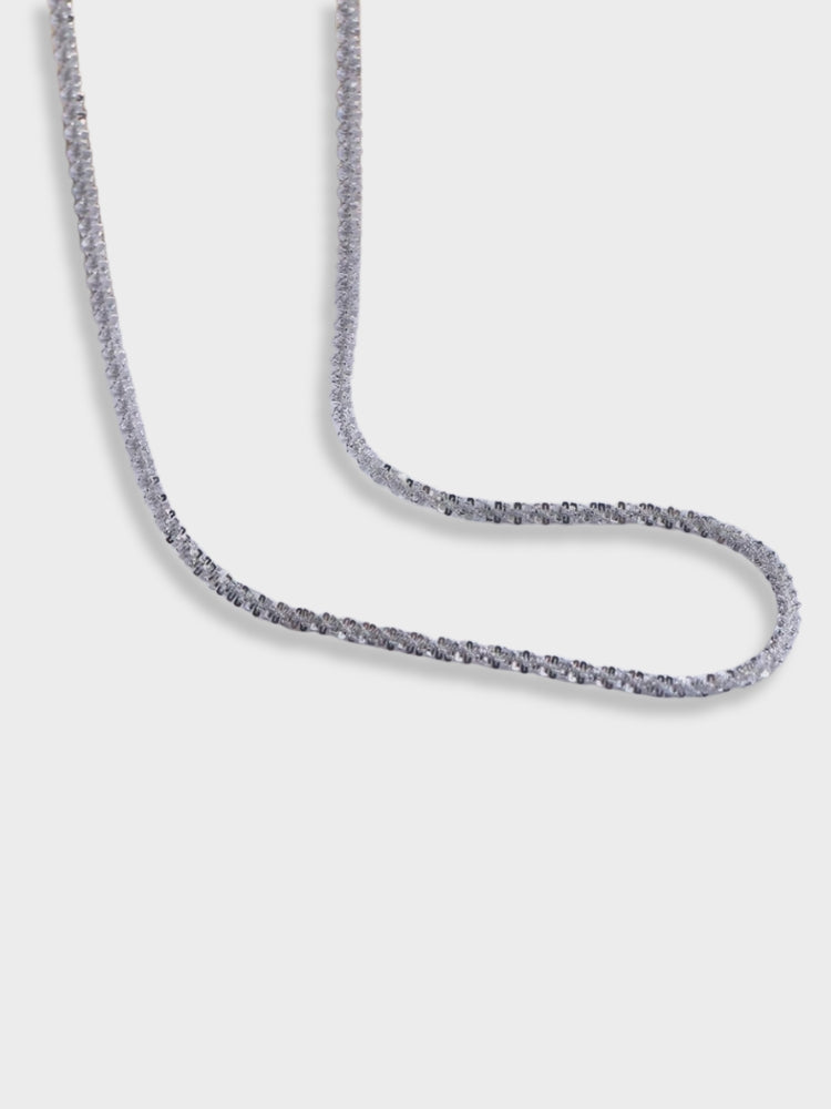 TWISTED CHAIN NECKLACE - REFINED SHORT MODERN ACCESSORY