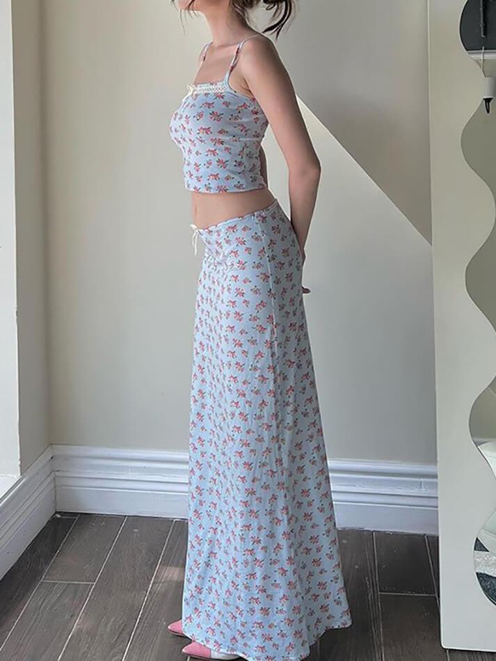 TWO-PIECE FLORAL SET WITH SWEET FLORAL DECORATIVE LACE DETAILS