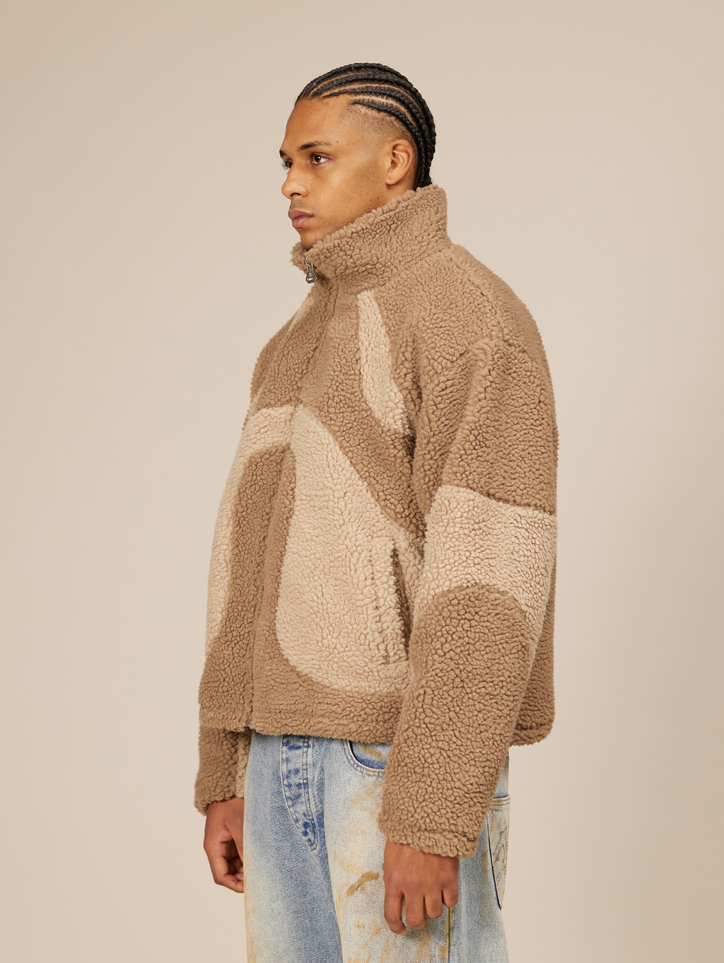 TWO-TONE FLEECE JACKET WITH OVERSIZED DROPPED SHOULDER DESIGN