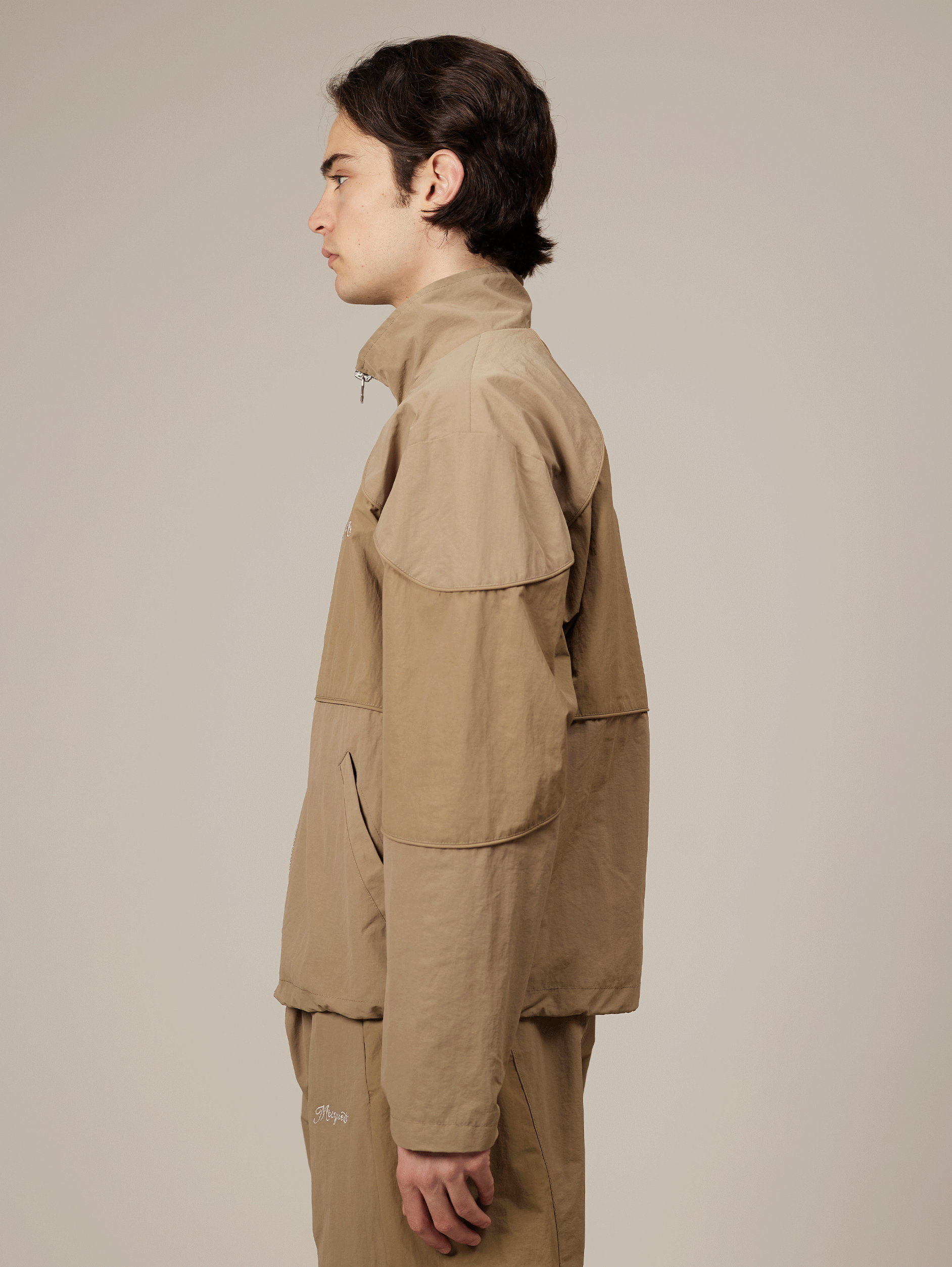 TWO-TONE PUFFER JACKET WITH BEIGE CONTRAST AND LUXURY CRINKLE NYLON