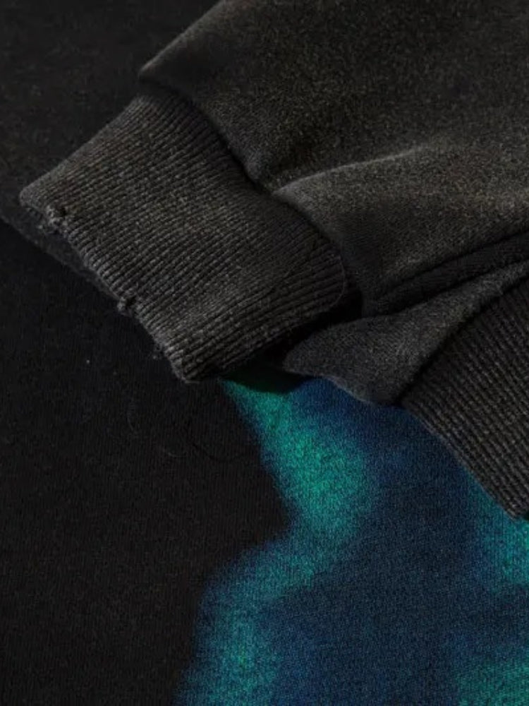 UNISEX LONGSLEEVE SHIRT WITH FACE GRAPHIC