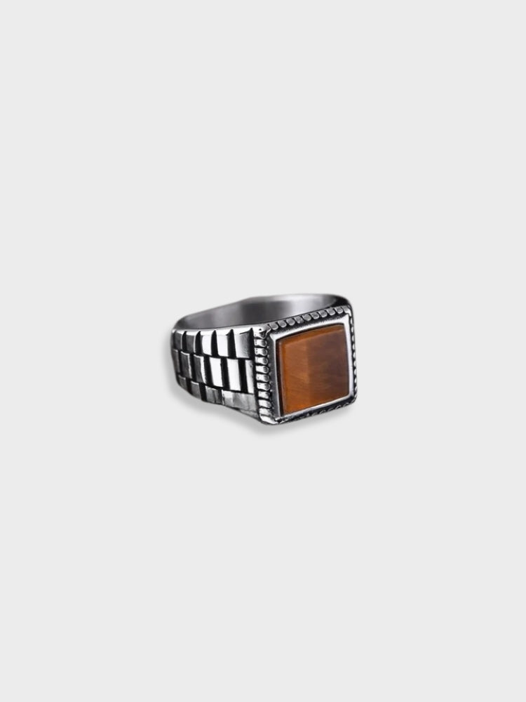 VINTAGE SILVER ONYX RING WITH SQUARE FACE DESIGN