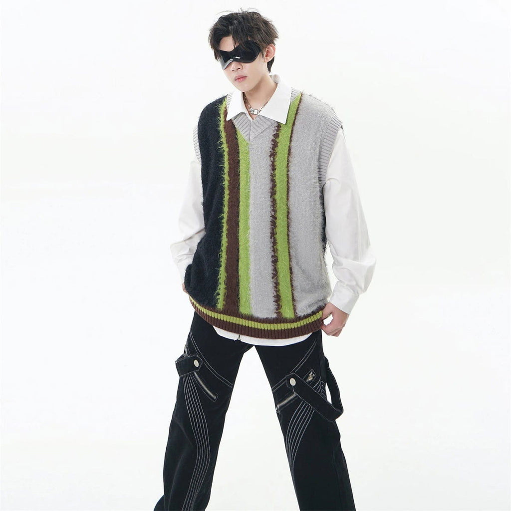 VINTAGE STRIPED SLEEVELESS SWEATER VEST WITH FUZZY TEXTURE