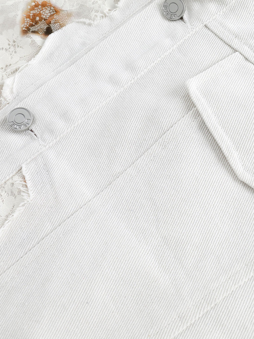 WHITE DENIM SHORT SLEEVE JACKET WITH ABSTRACT PATTERN AND LAPEL COLLAR