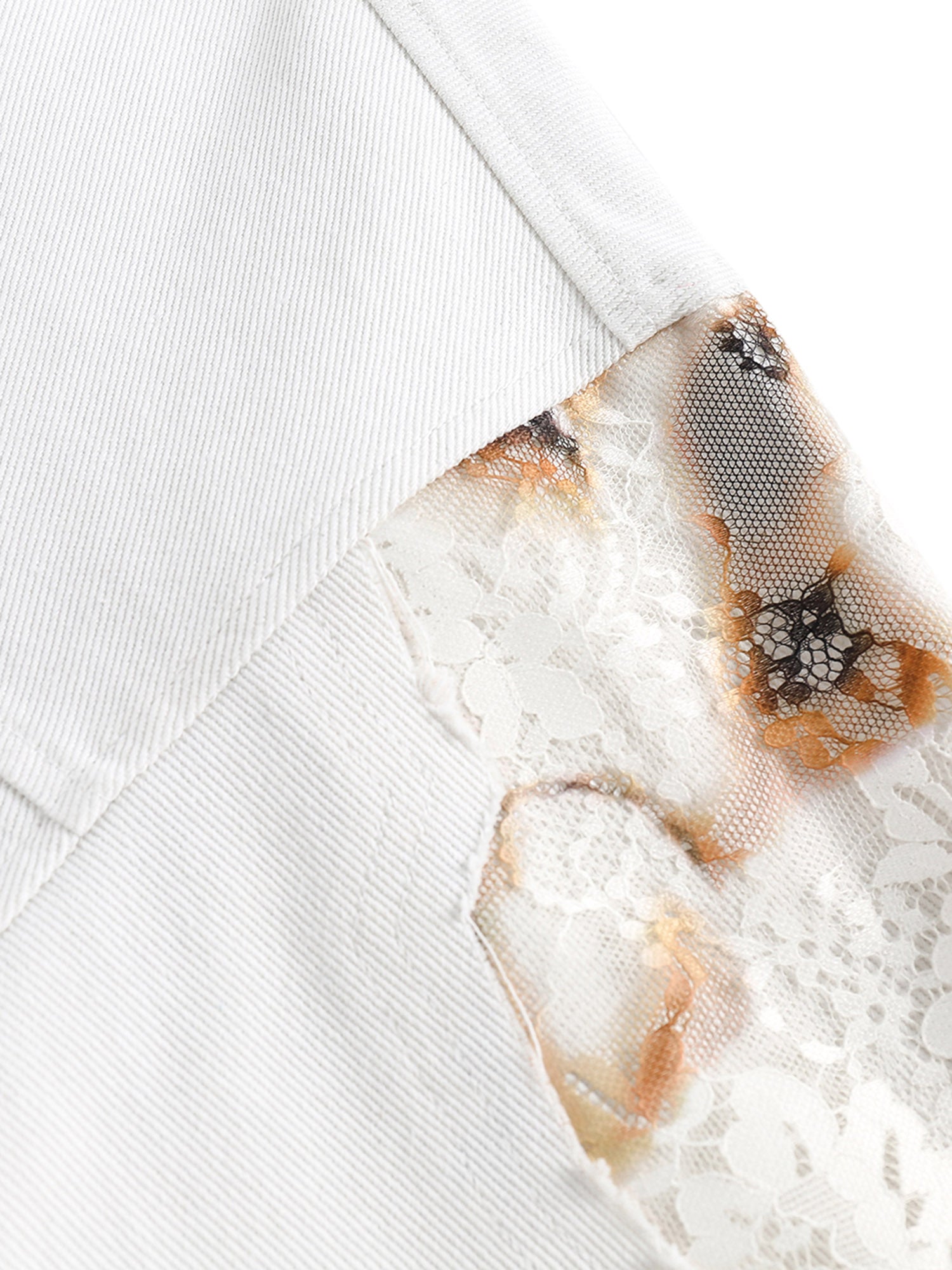 WHITE DENIM SHORT SLEEVE JACKET WITH ABSTRACT PATTERN AND LAPEL COLLAR