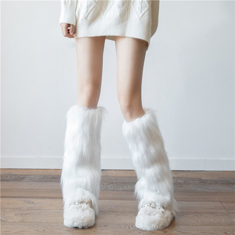WHITE FAUX FUR BOOTS FOR WOMEN