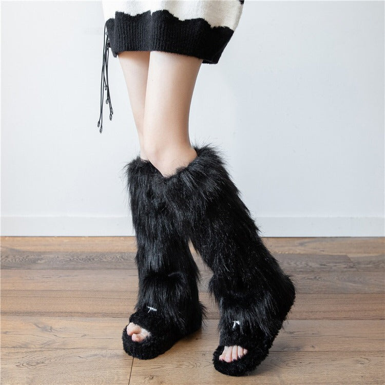 WHITE FAUX FUR BOOTS FOR WOMEN