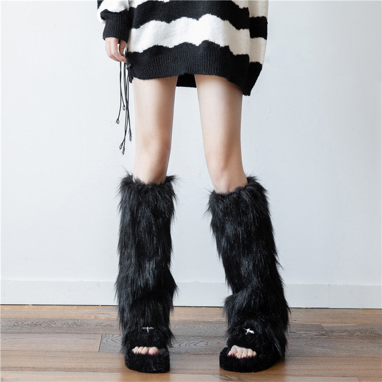 WHITE FAUX FUR BOOTS FOR WOMEN
