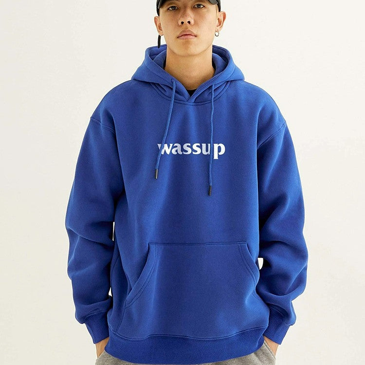 WHITE HOODIE WITH WASSUP TEXT AUS HOCHWERTIGER BAUMWOLLE