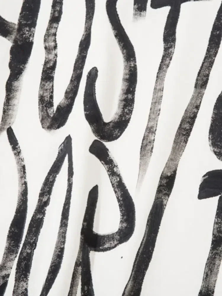 WHITE HUSTLE WORLD PULLOVER SWEATSHIRT WITH GRAPHIC DESIGN