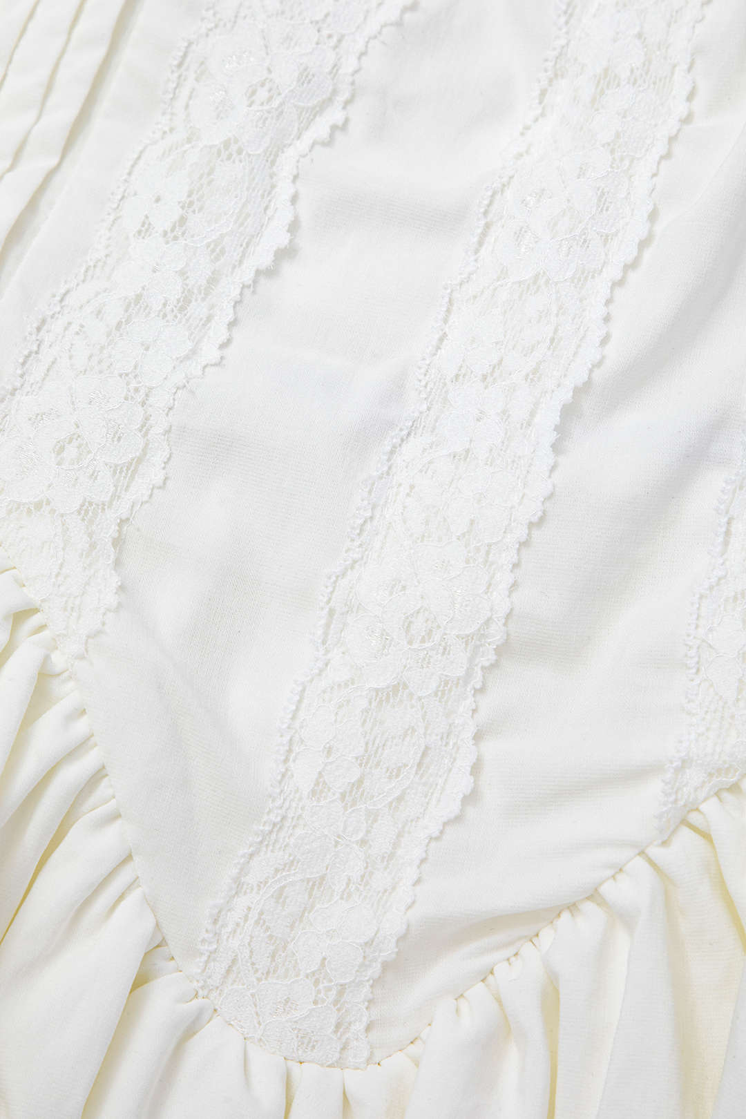 WHITE MINI DRESS WITH LACE TRIM COMFORTABLE CASUAL DRESS