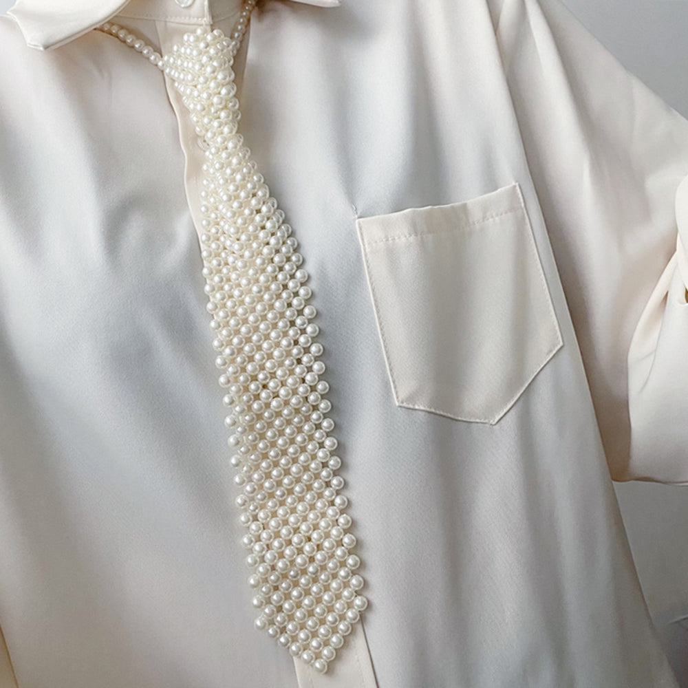 WHITE PEARL NECKTIE: JEWELS AND PEARLS TIE