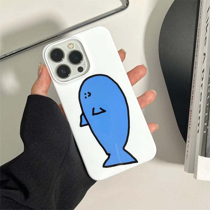 WHITE PHONE CASE FEATURING BLUE CARTOON FISH AND BLUE WHALE DESIGN