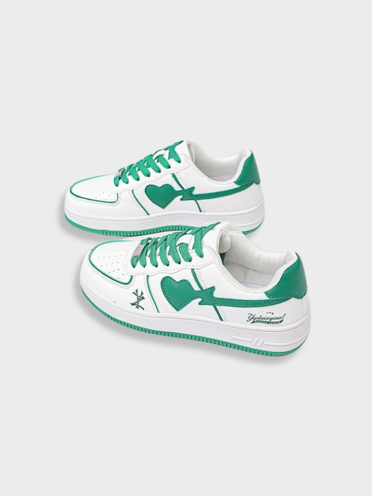 WHITE RETRO SNEAKERS WITH GREEN HEART AND STAR ACCENTS CLEAN WHITE