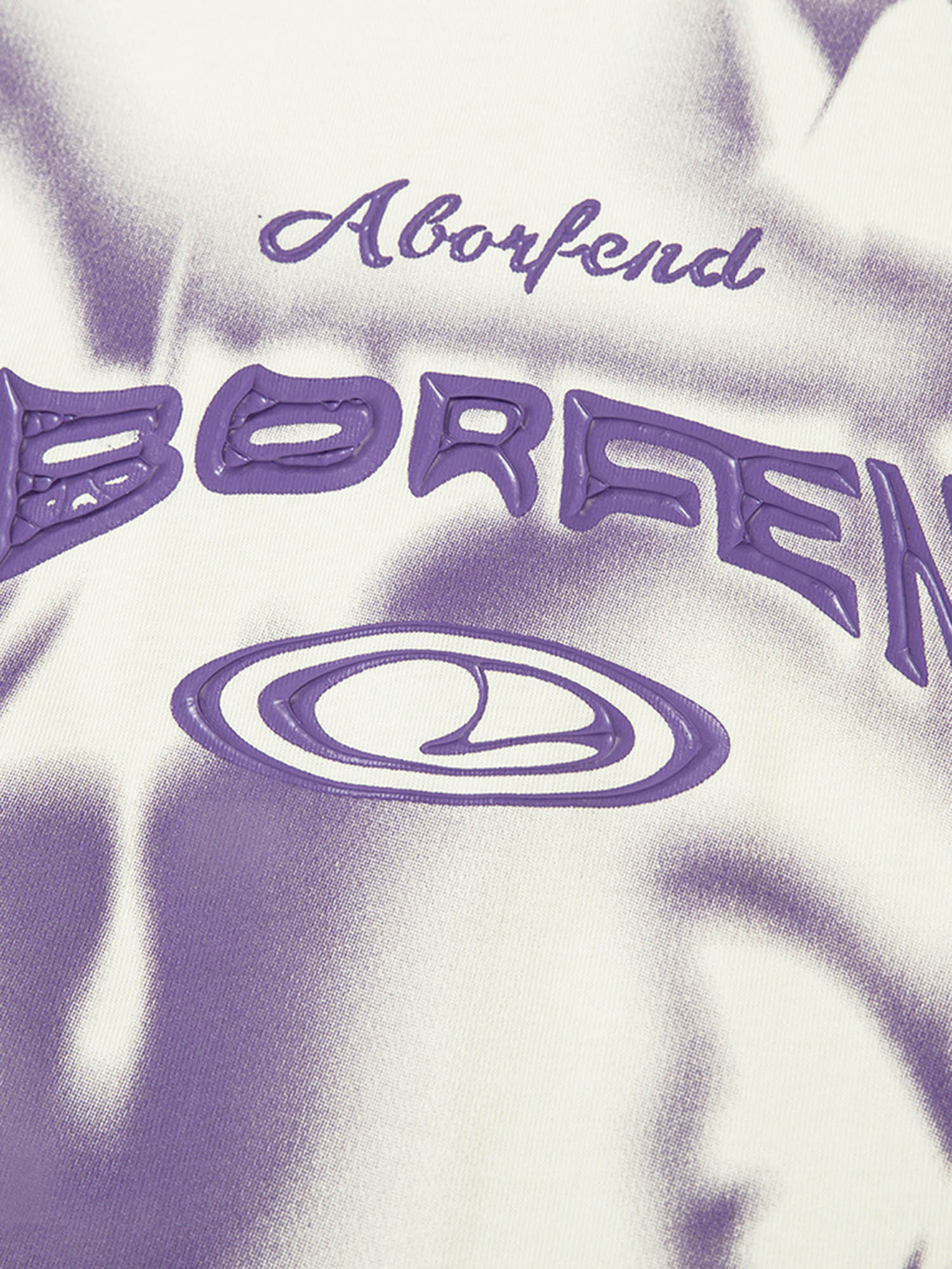 WHITE SHORT SLEEVE ROUND COLLAR JERSEY PULLOVER WITH PURPLE GRAPHIC