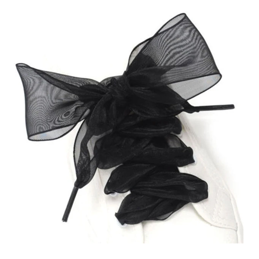 WHITE SNEAKERS WITH GRAY RIBBON SHOE LACES