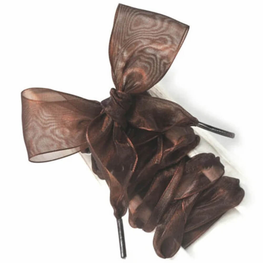 WHITE SNEAKERS WITH GRAY RIBBON SHOE LACES