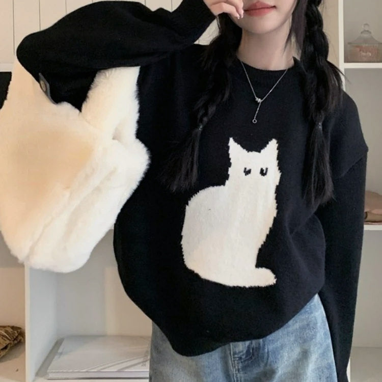 WHITE SWEATER WITH BLACK CAT DESIGN FOR WOMEN