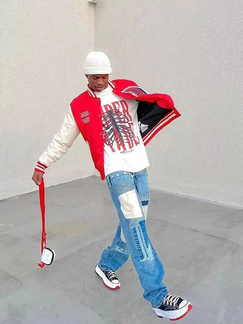 WHITE T-SHIRT WITH RIBCAGE GRAPHIC FEATURING BUTTERFLY SKULL GRAPHIC