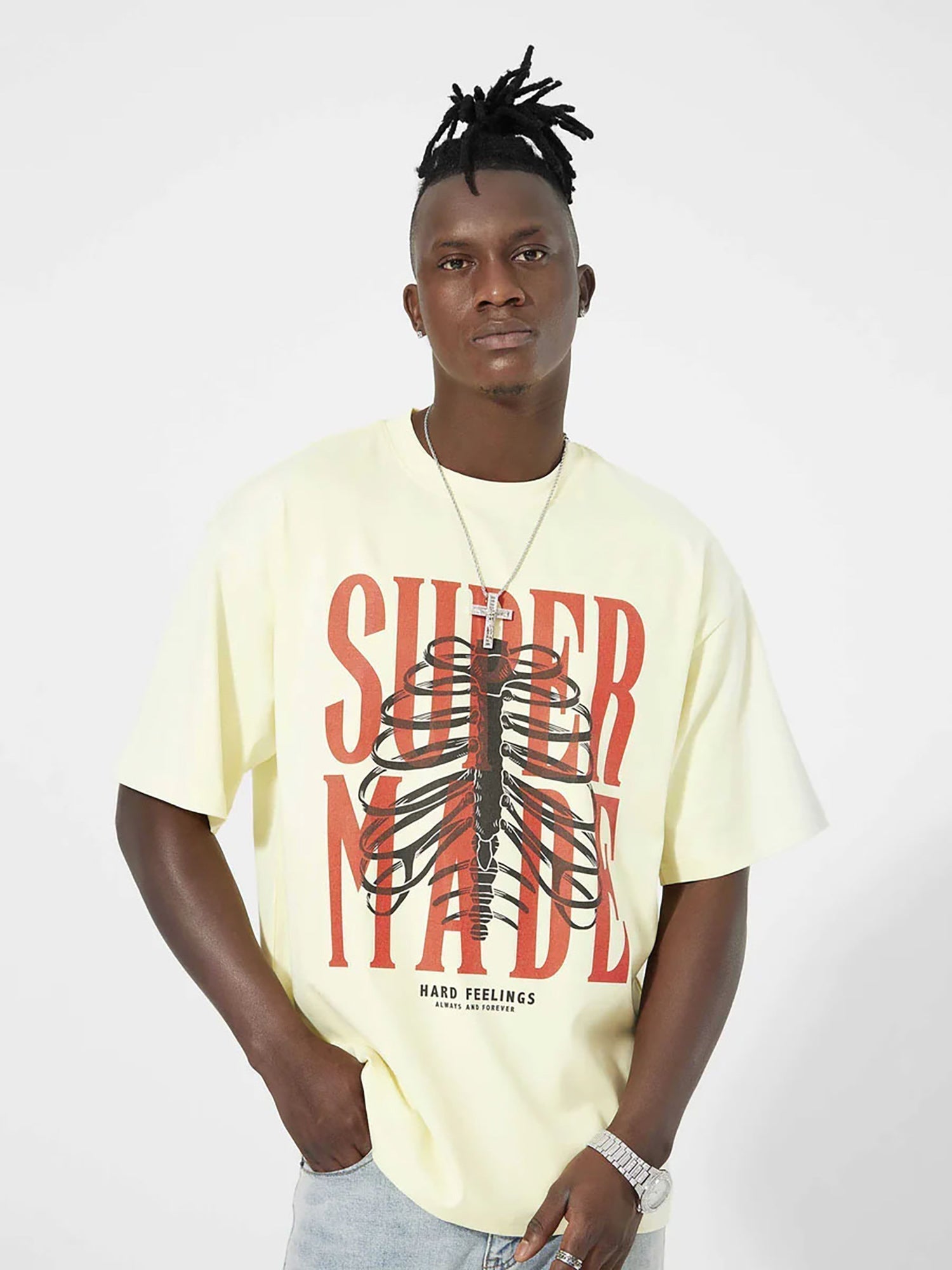 WHITE T-SHIRT WITH RIBCAGE GRAPHIC FEATURING BUTTERFLY SKULL GRAPHIC