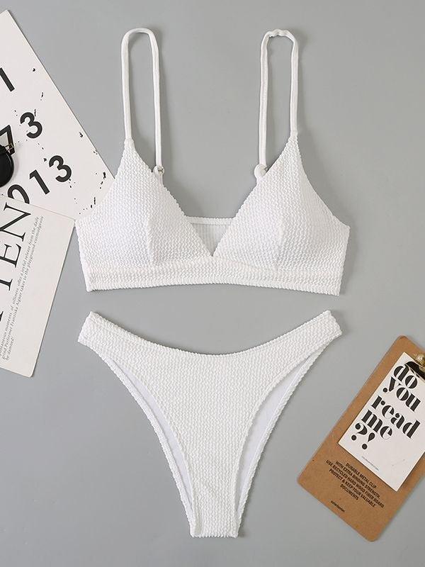 WHITE TEXTURED BIKINI SET WITH ADJUSTABLE STRAPS AND SLIM FIT DESIGN