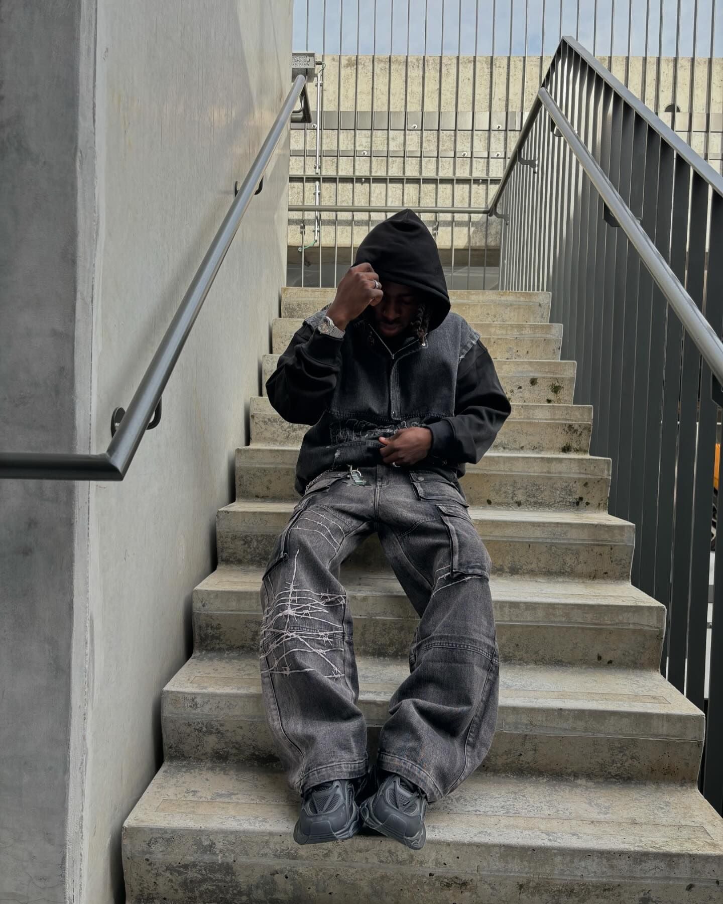 WIDE-LEG CARGO JEANS BLACK MID WAIST WIDE FIT