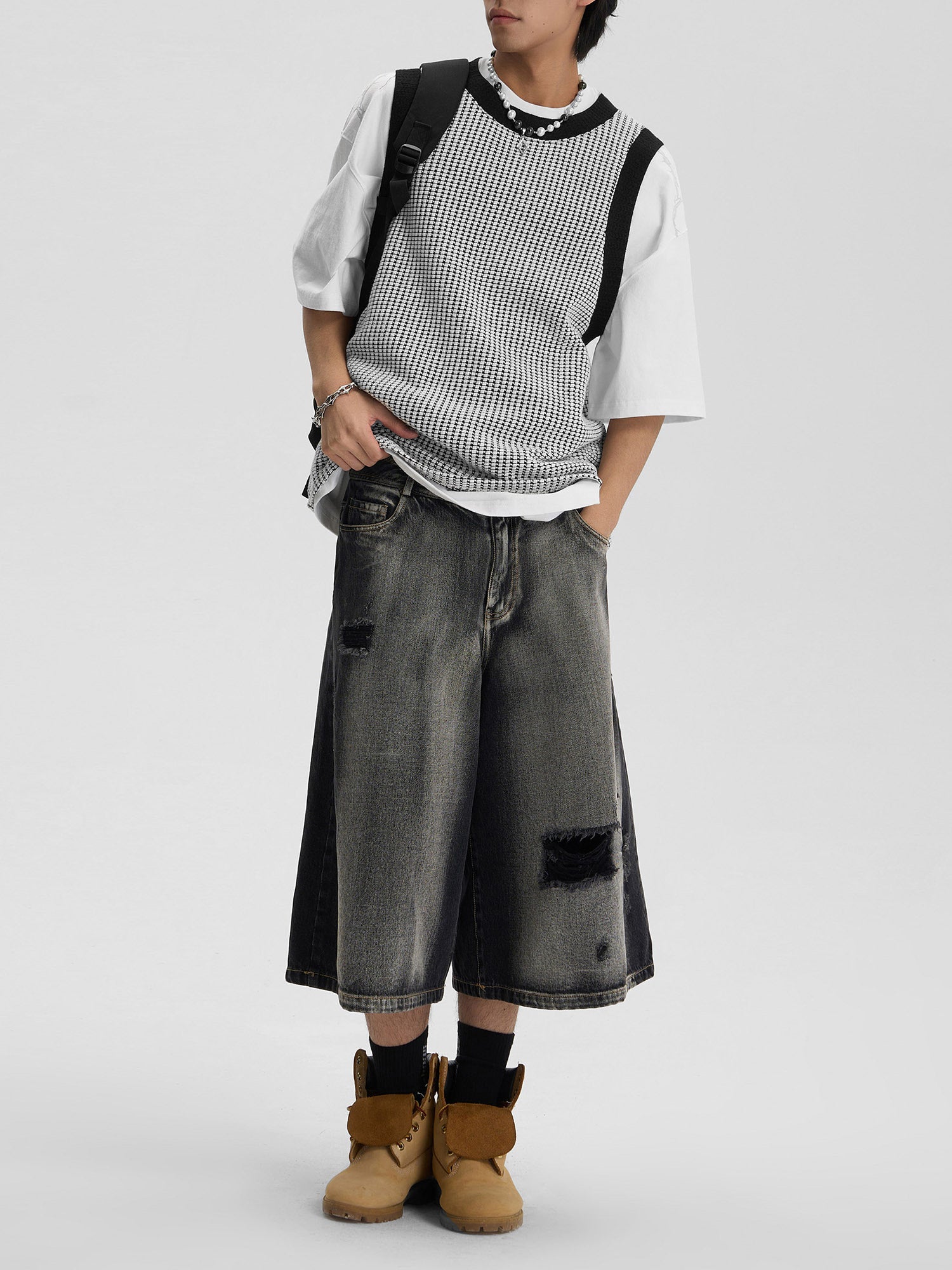 WIDE-LEG DENIM CULOTTES WITH DISTRESS DETAILS IN WASHED RIPPED VINTAGE STYLE