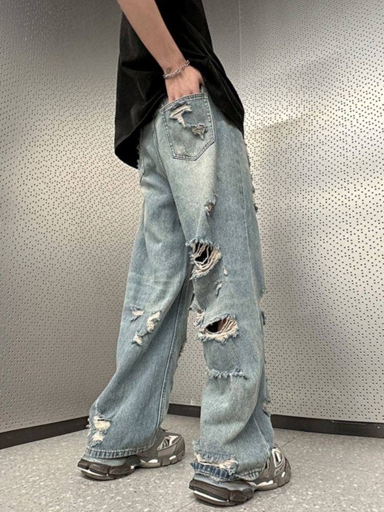 WIDE-LEG JEANS WITH DISTRESS DETAIL FOR A STREET-LIKE IMPRESSION