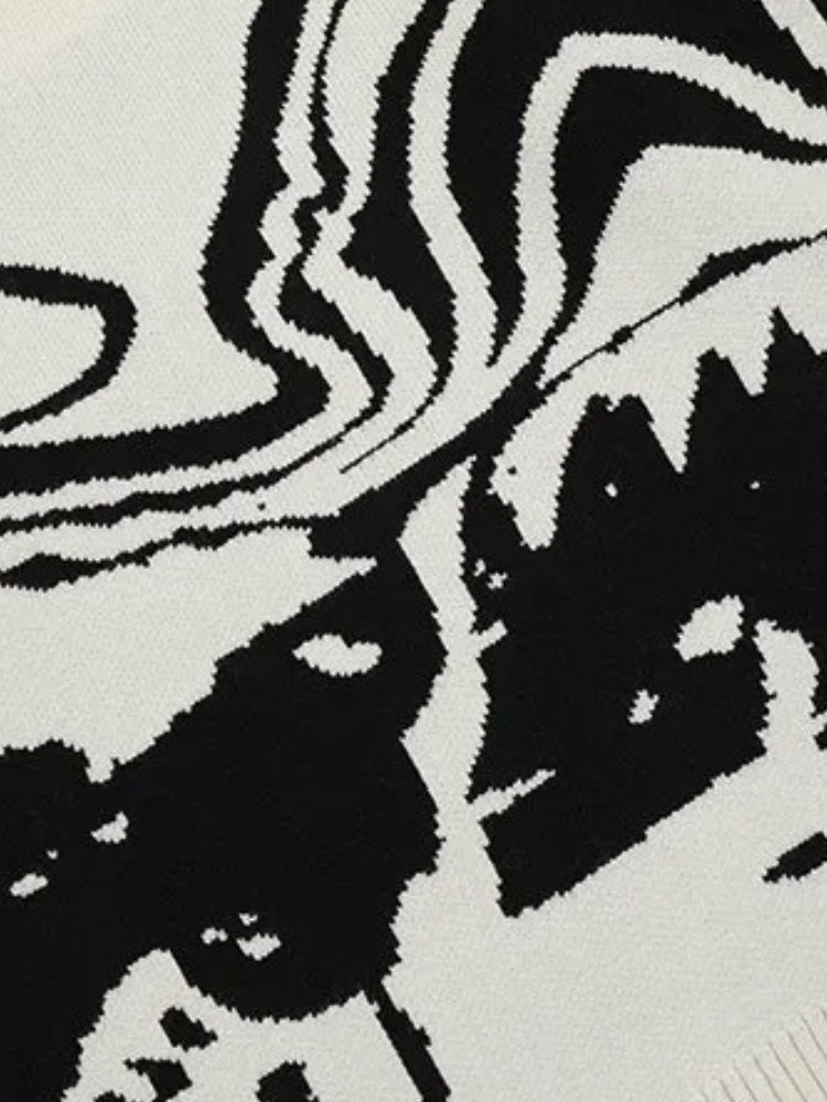 CREAM SWEATER WITH BLACK ABSTRACT DESIGN