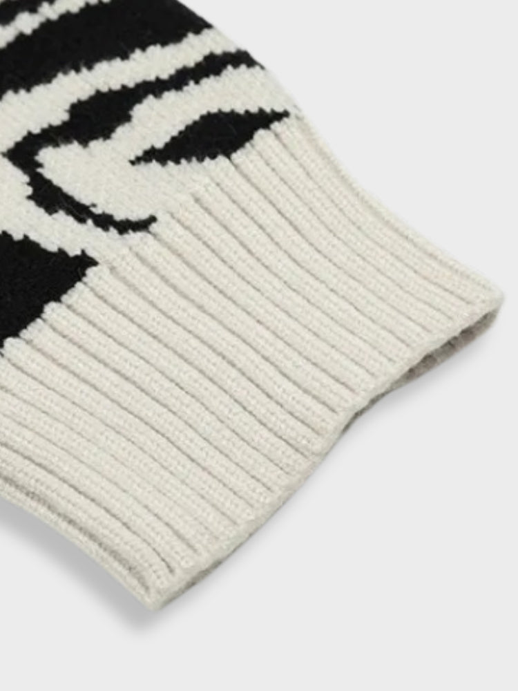 CREAM SWEATER WITH BLACK ABSTRACT DESIGN